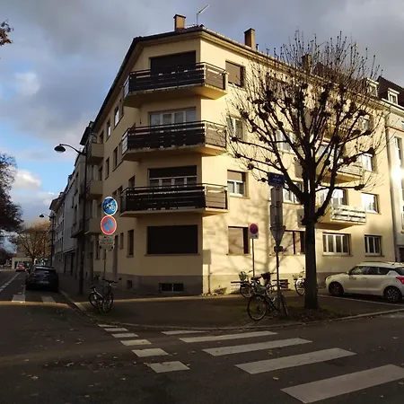 Appartement Beau 2 Pieces Au Calme