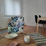 Beau 2 Pieces Au Calme Apartment